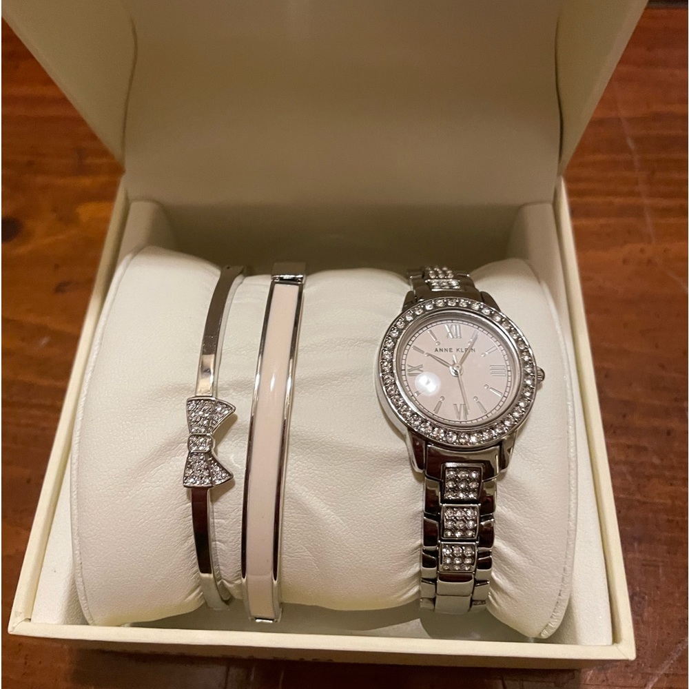 Ann Klein Watch with 2 bracelets